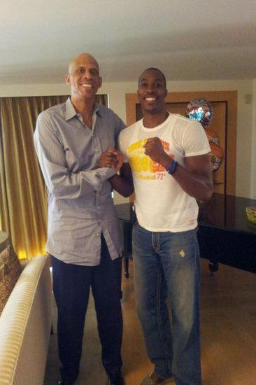 潘喜明打趣：我们训练压力比比赛大，比赛时听不见李导喊什么（潘喜明笑言：训练压力胜过比赛，场上几乎听不清李导指挥）