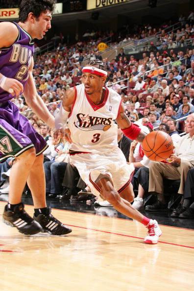 开拓者VS鹈鹕首发：阿夫迪亚领衔五小出战 奎因携长臂锋线阵应敌（开拓者战鹈鹕首发：阿夫迪亚领军五小出击，奎因率长臂锋线应战）