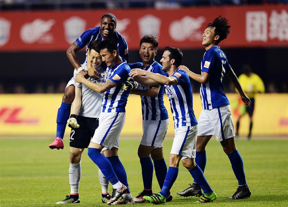 伊劳拉：喜欢带队在梦剧场比赛，现在的曼联比上赛季进步很大（伊劳拉：享受率队征战梦剧场，曼联较上季进步明显）