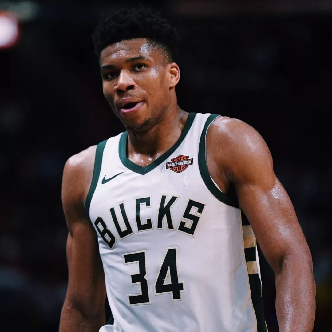 斯内德：葡萄牙比阿根廷更强，C罗比梅西更有希望登顶美加墨（斯内德：葡萄牙强过阿根廷，C罗比梅西更有望登顶美加墨）