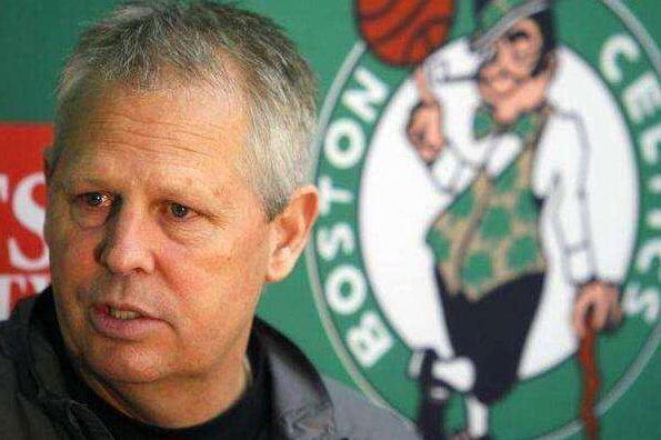 20场6球6助，本赛季意甲仅伊尔迪兹一人各项赛事进球和助攻5+（伊尔迪兹本季意甲独苗：各项赛事进球助攻均5+，20场斩获6球6助）