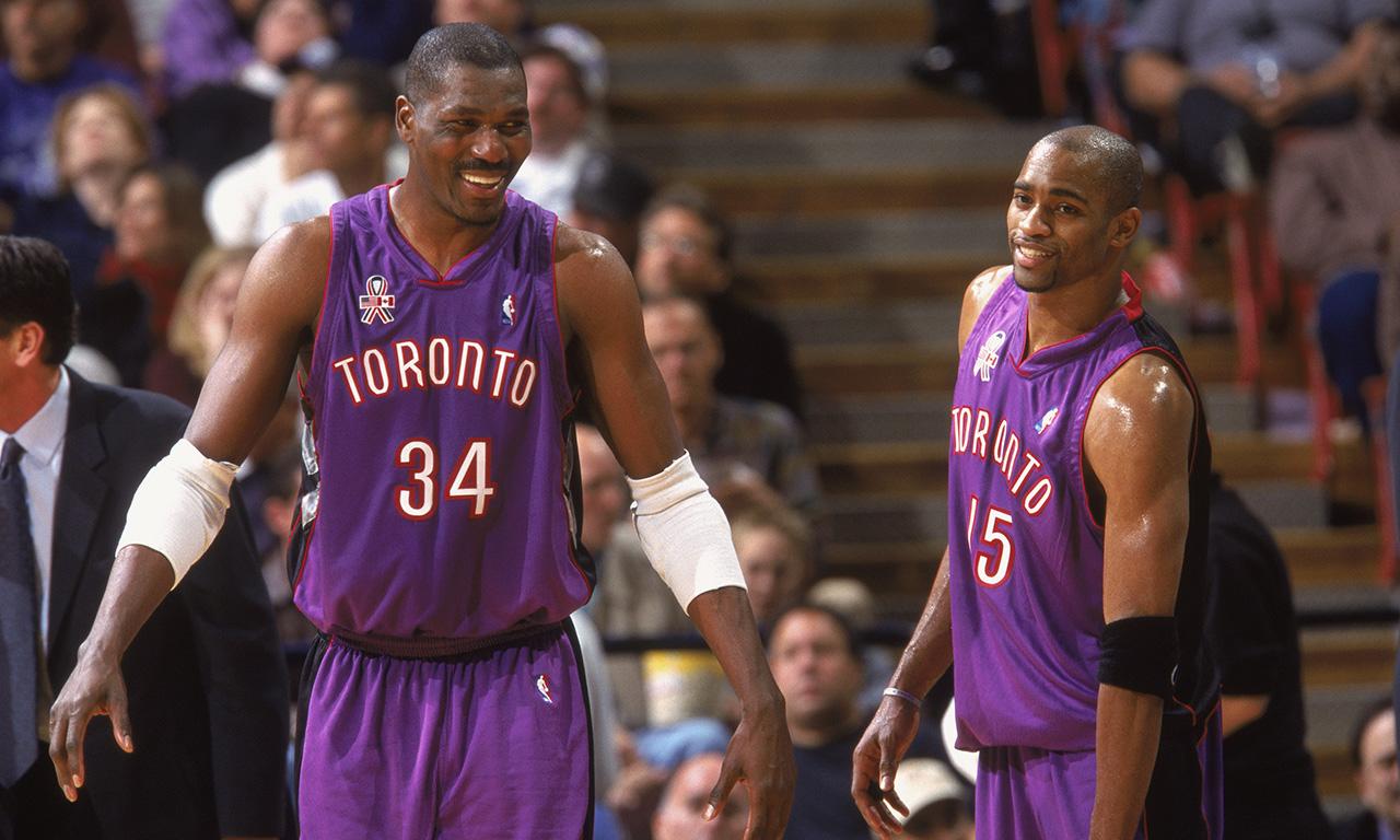 跟队记者：萨56可能续约至2029年，今夏他曾被标价3000万欧元（队记称：萨56有望续约至2029年，今夏曾被标价3000万欧元）